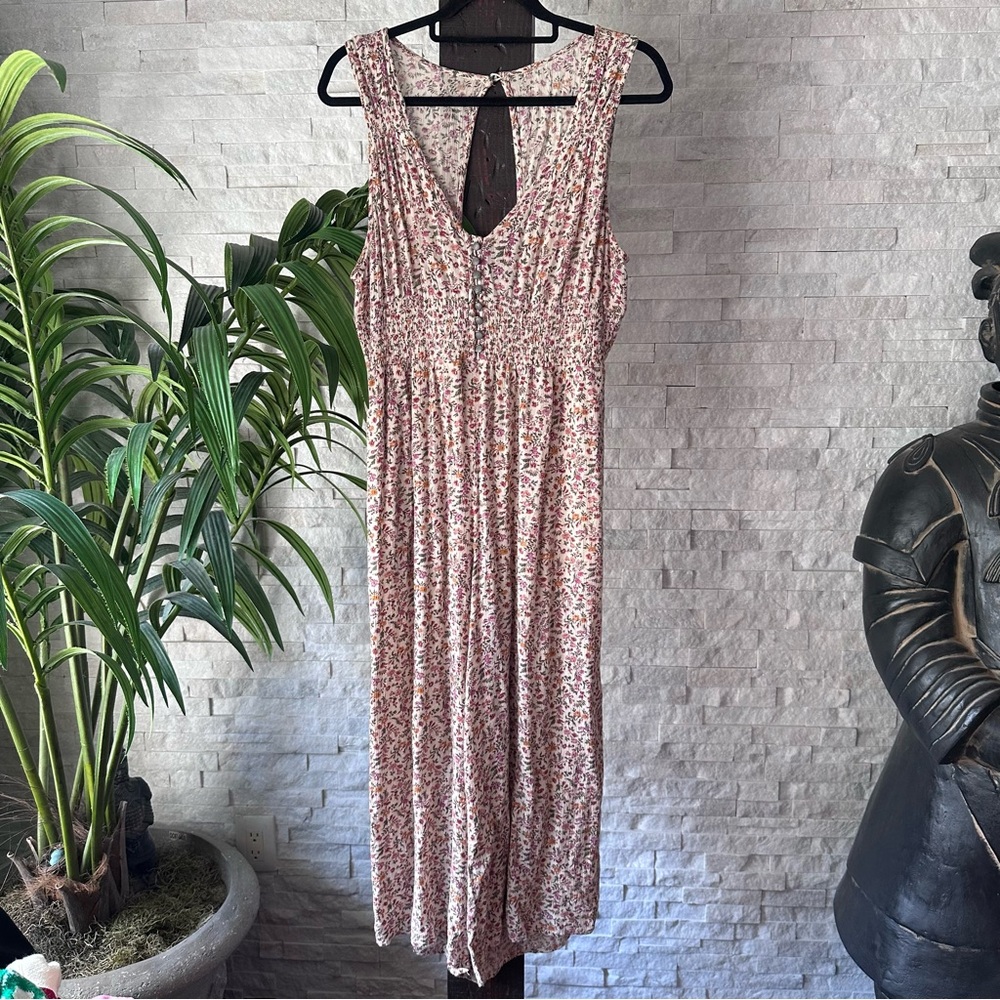 AMERICAN EAGLE Cream Multicolor V Neck Sleeveless Floral Boho Jumpsuit Size M